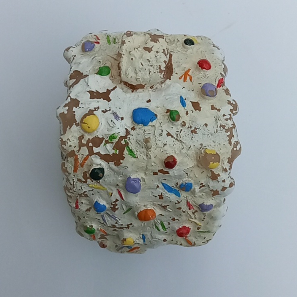 Vintage Gingerbread House Large Candle - Picture 4 of 16
